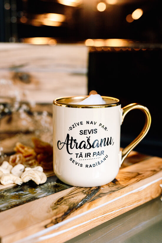 Crema krūze ''Dzīve- par sevis radīšanu''