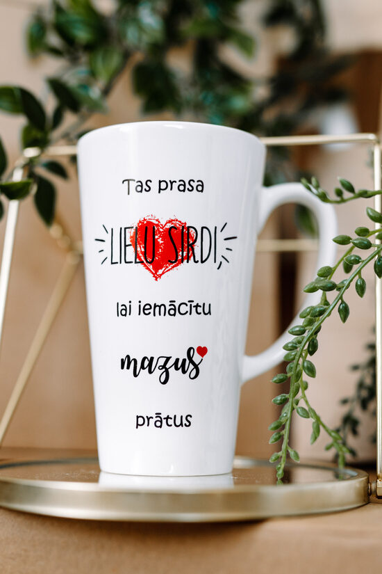 Latte krūze "Lielu sirdi"