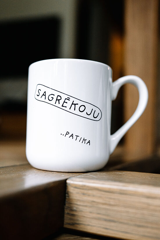 Klasiskā NEW krūze "Sagrēkoju"