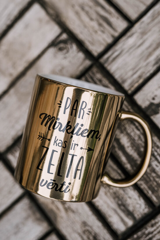 Spoguļkrūze ''Mirkļi, zelta vērti''