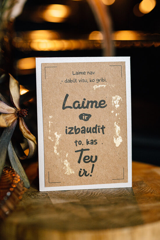 Apsveikuma kartīte "Laime ir izbaudīt"