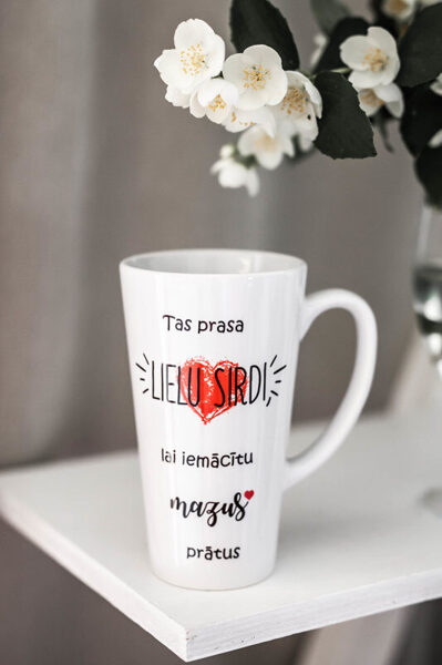 Latte krūze "Lielu sirdi"